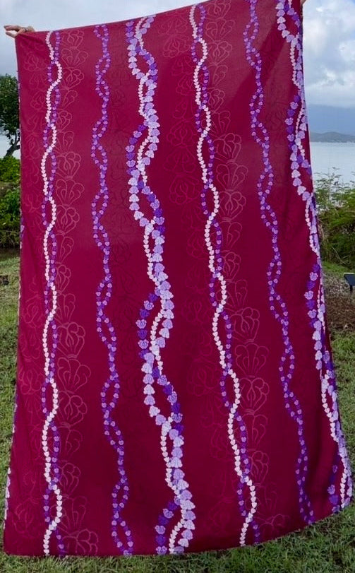 Crown Flower Lei Pareo