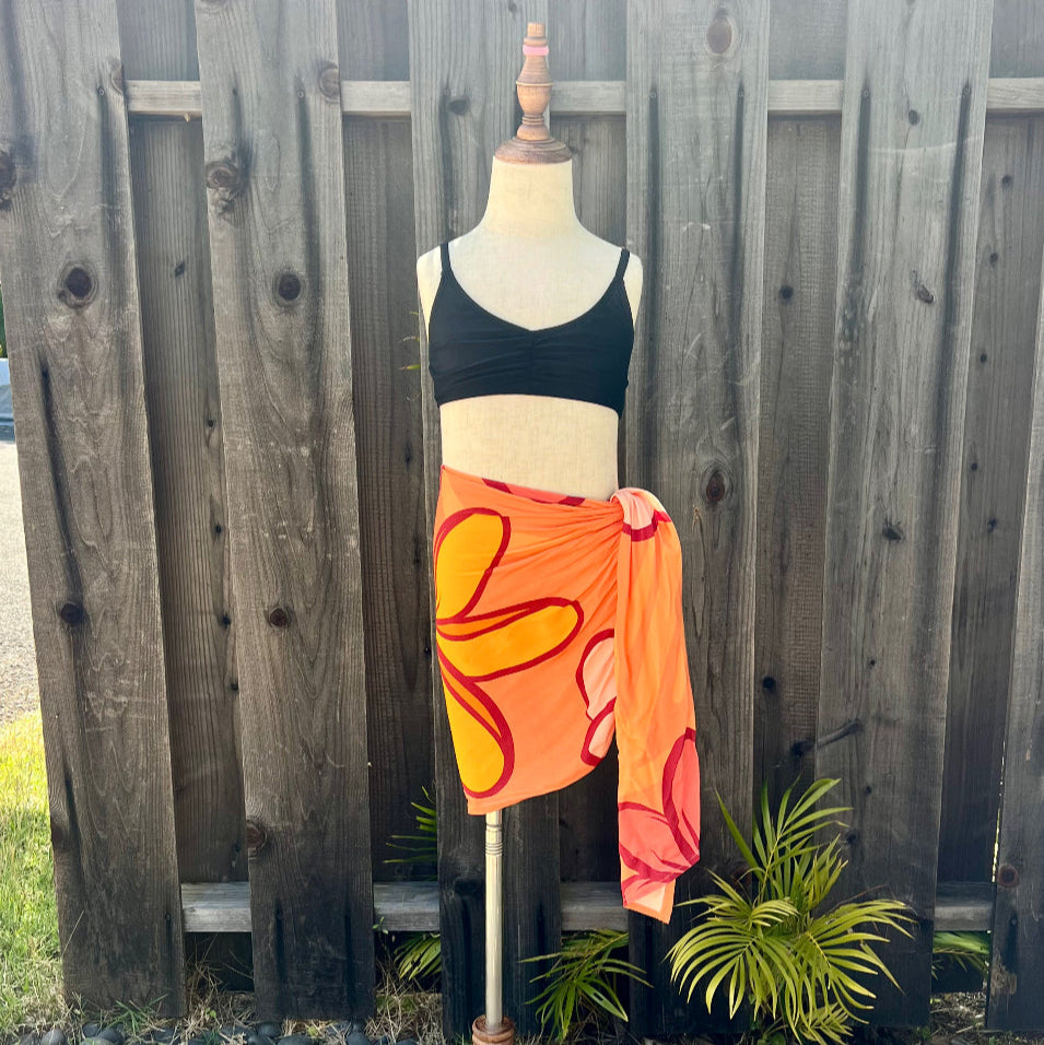 Plumeria Party Half Pareo